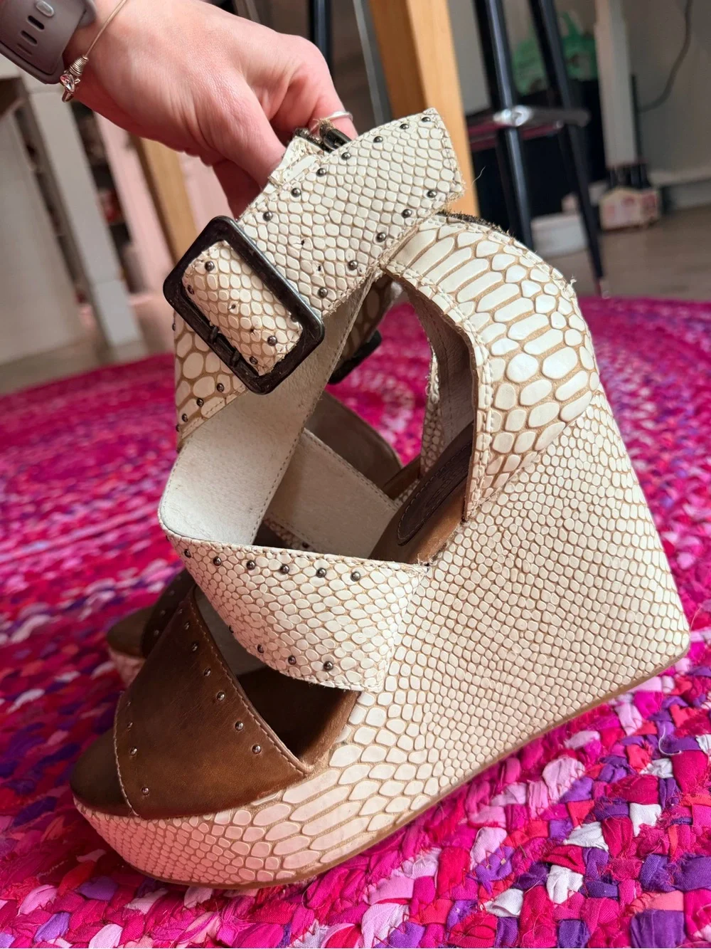 Freebird by Steven Cream Snake-Print and Brown Wedge Sandals Excellent pre-owned